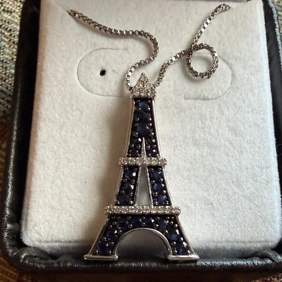 white gold plated black and white diamonds Eiffel Tower pendant necklace - Picture 6 of 6